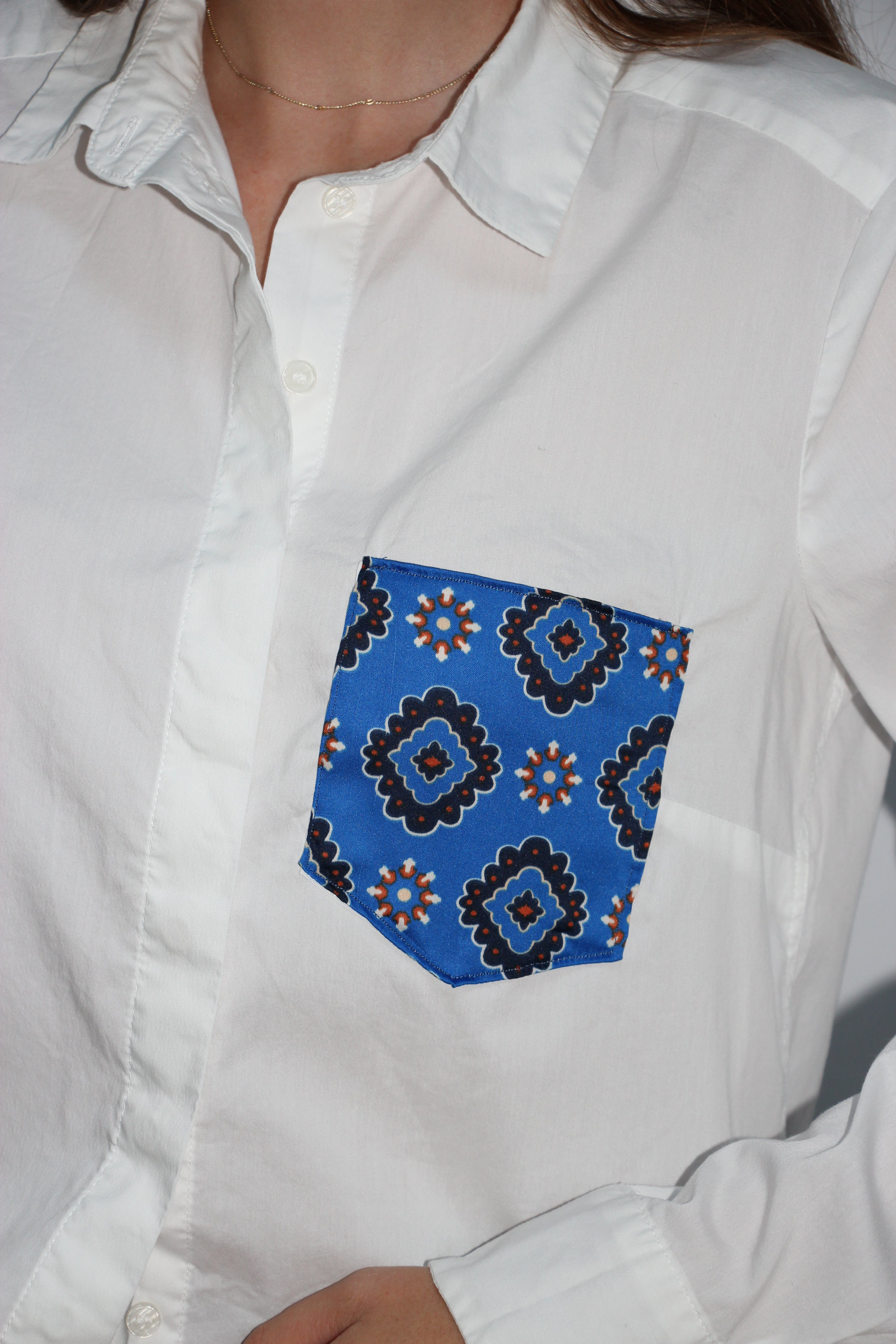 Chemise femme poche bleu 