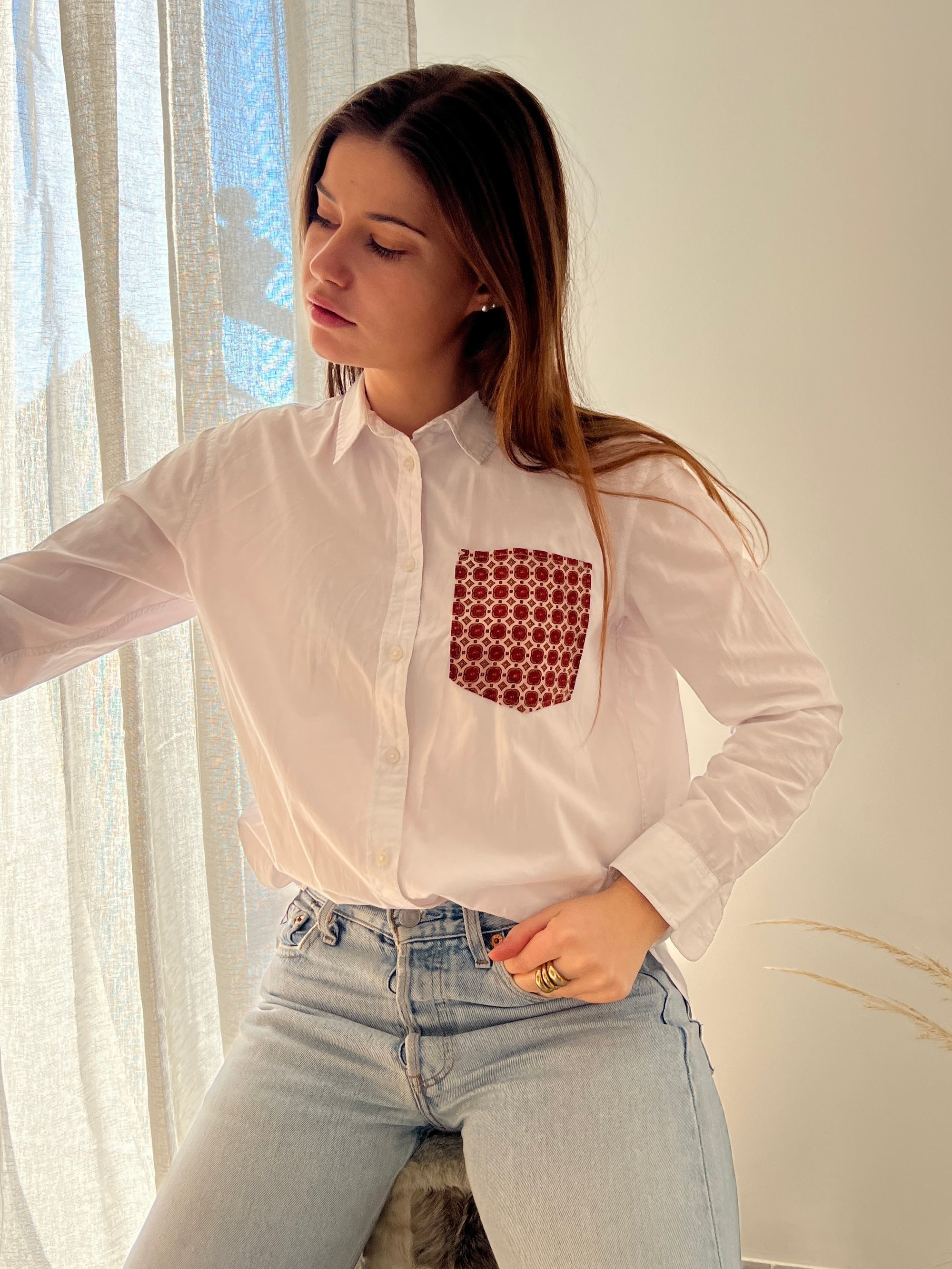 Chemise poche avec foulard 