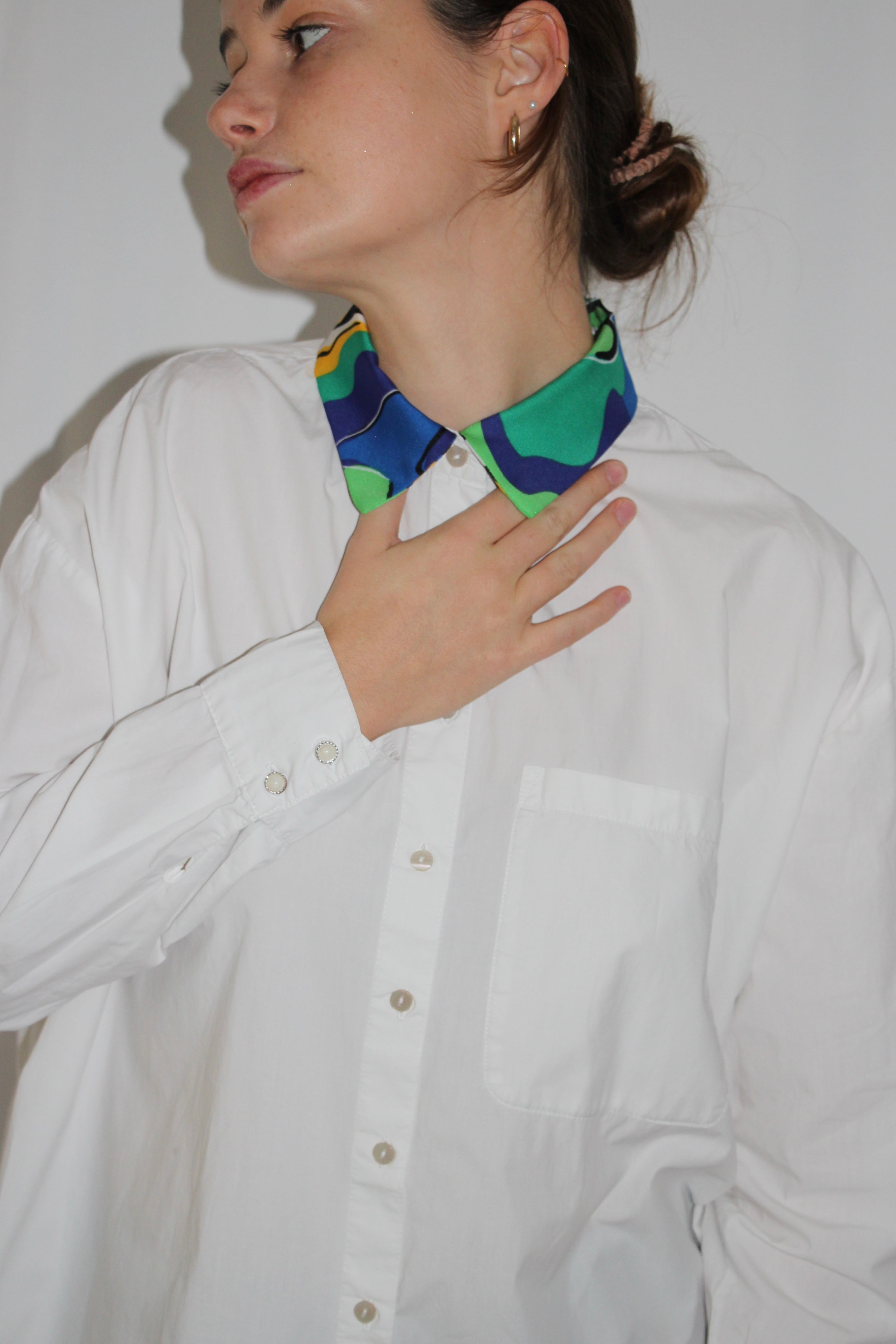 Chemise col bleu vert jaune