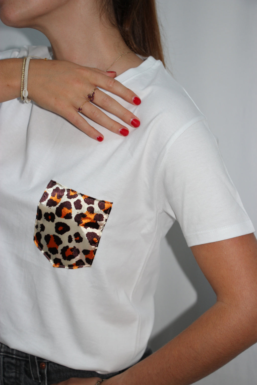 T-shirt poche en foulard