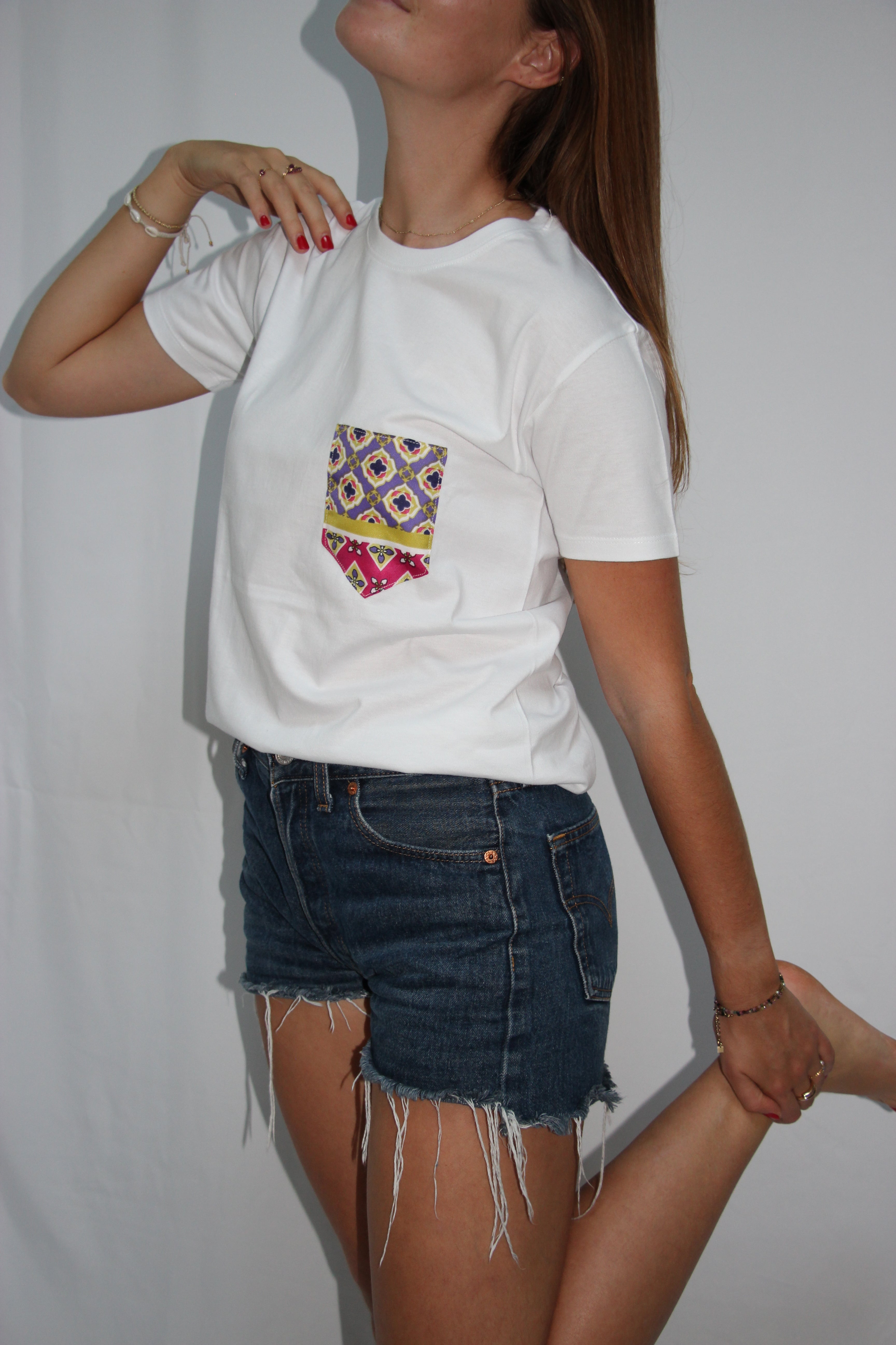 T-shirt poche en foulard violet