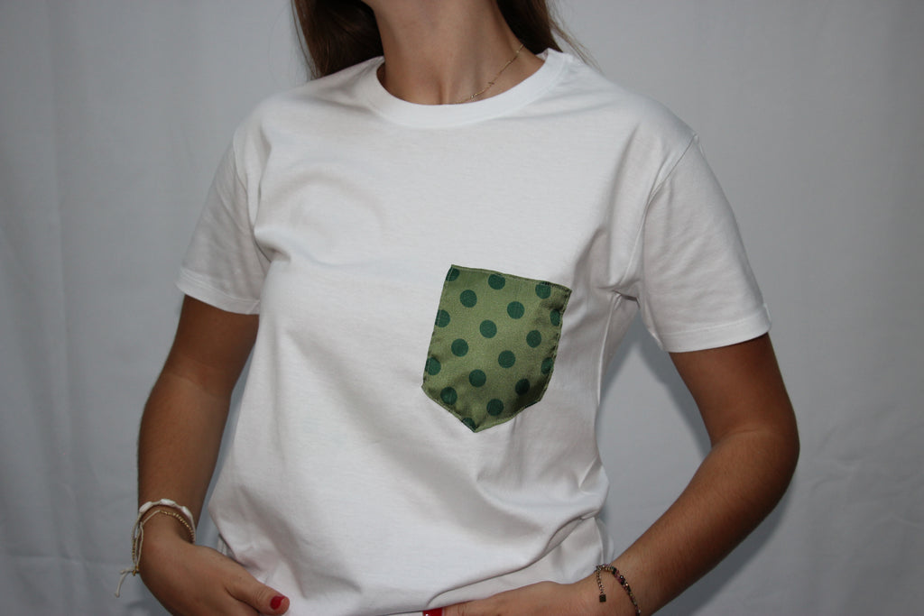 T-shirt poche en foulard verte