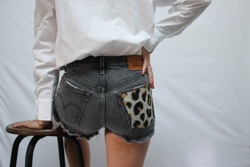 Short Levis 501 poche léopard 